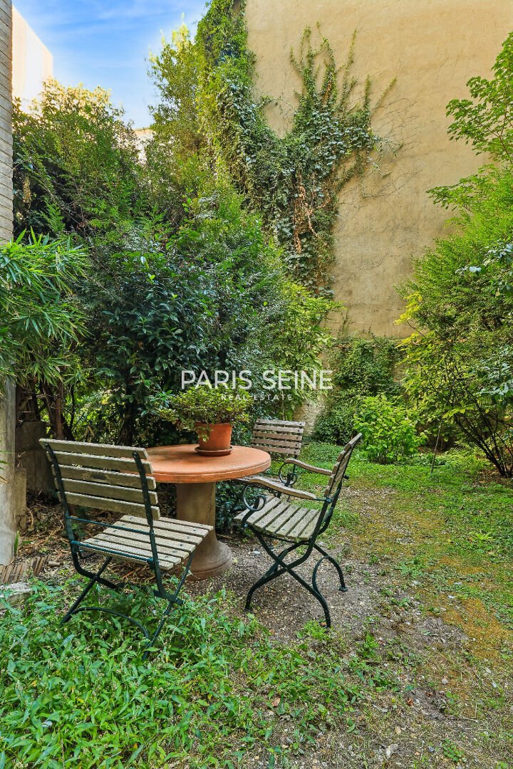 Apartment in Auteuil Nord, Paris 16e Arrondissement, Paris 2 - 19031294