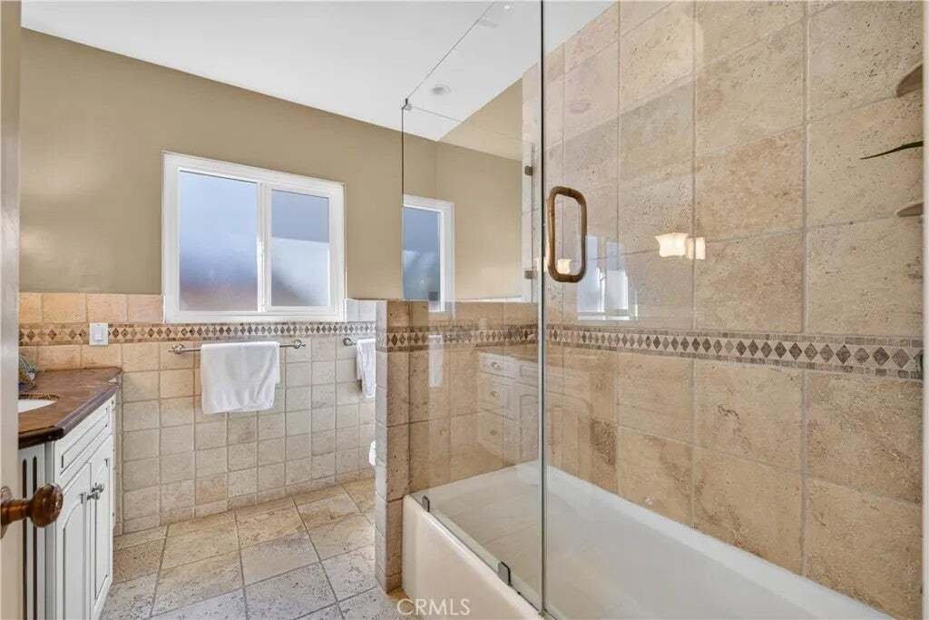 House in Signal Hill, California, United States 4 - 19024515
