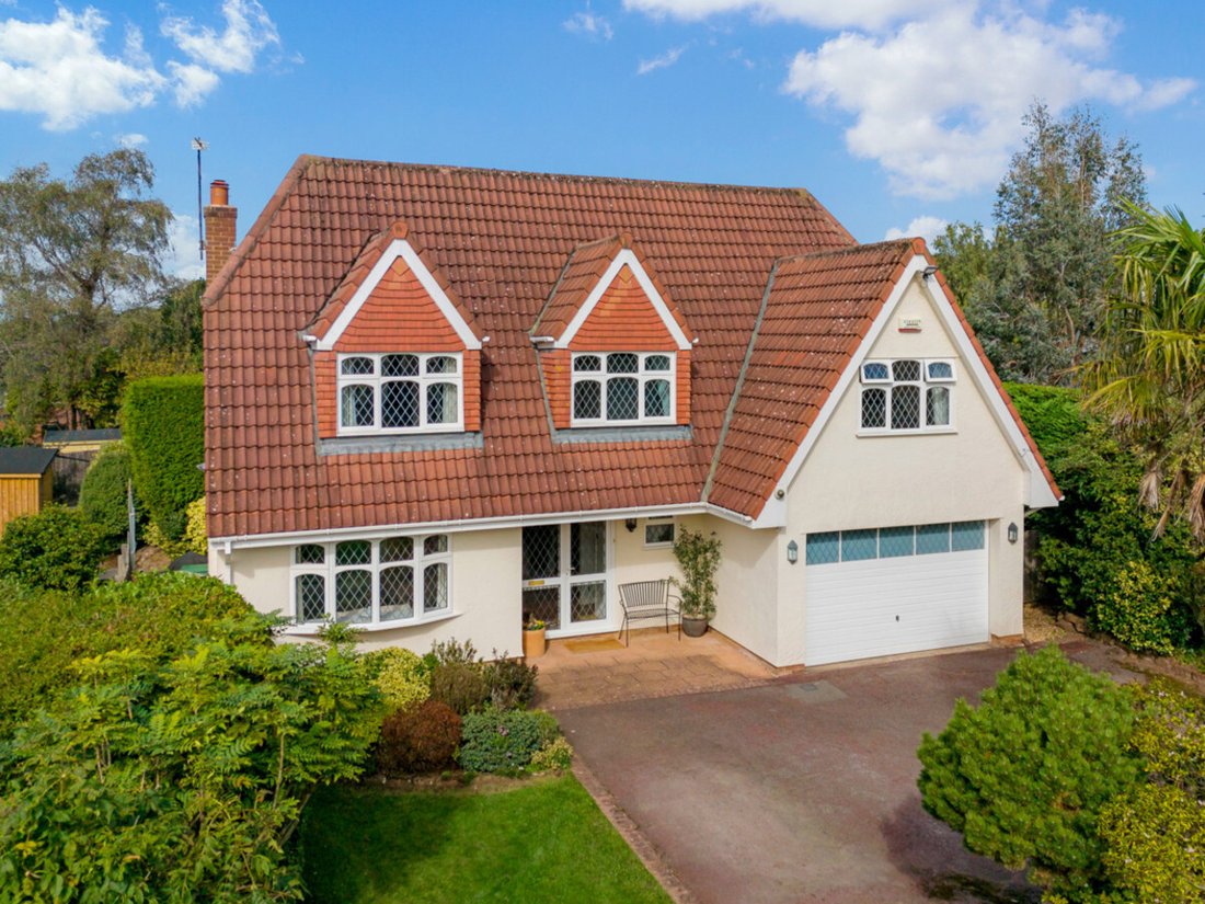 House in Lower Heswall, Wirral, England 1 - 19025352