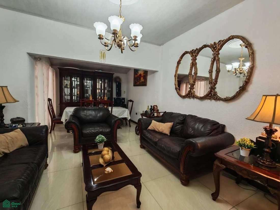 Haus in Santa Cruz de la Sierra, Departamento Santa Cruz, Bolivien 3 - 19032457