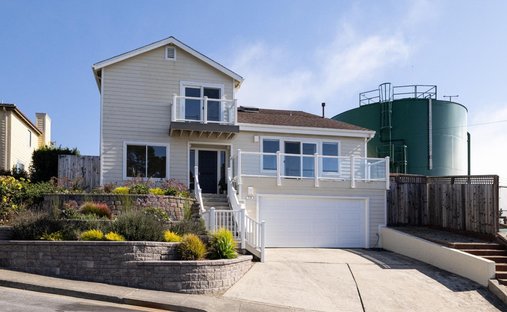 House in El Granada, California, United States 1