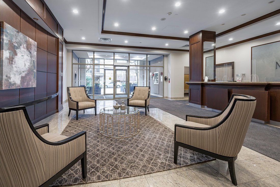 Condo in Toronto, Ontario, Canada 3 - 19028030