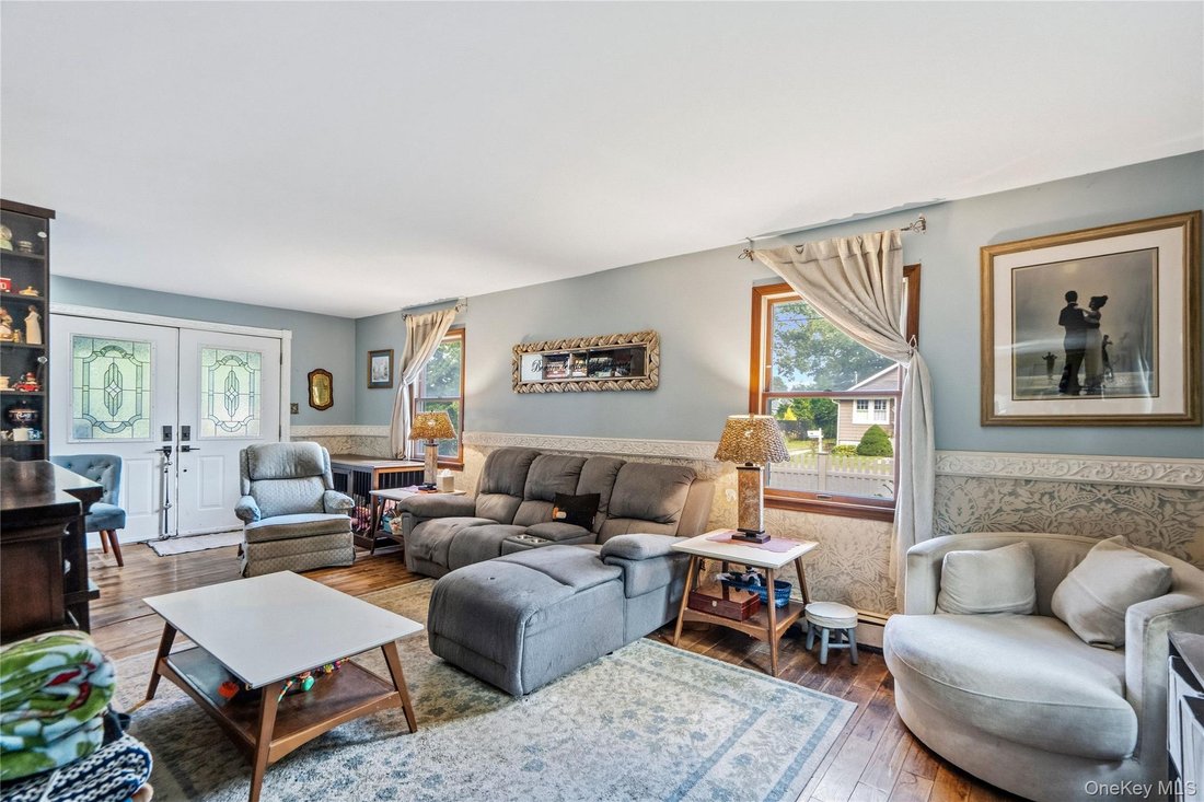 House in Sayville, New York, United States 3 - 19034282