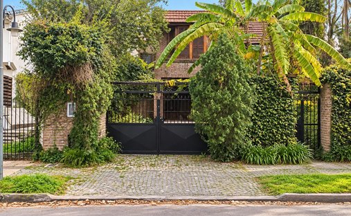 Land in Munro, Buenos Aires Province, Argentina 1