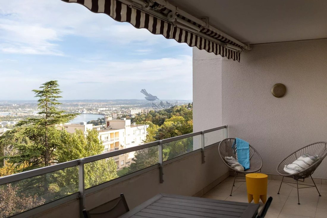 Apartment in Sainte-Foy-lès-Lyon, Auvergne-Rhône-Alpes, France 3 - 18509639