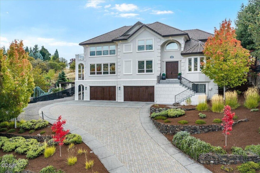 House in Medford, Oregon, United States 1 - 19032176