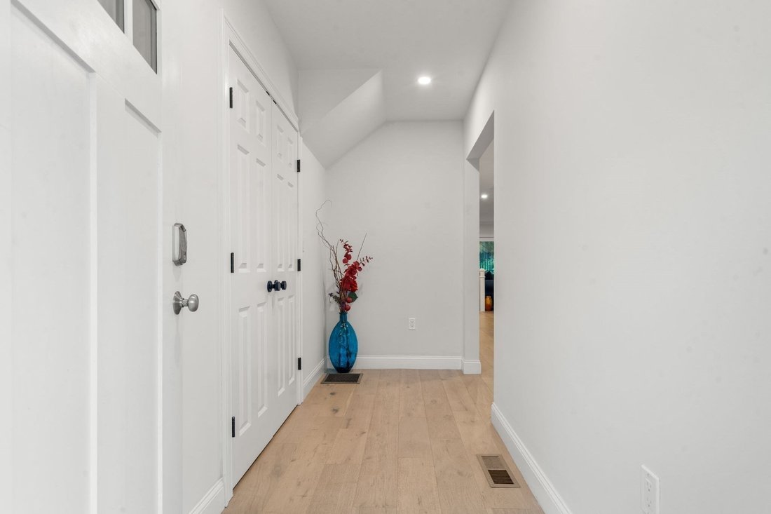 Condo in Boston, Massachusetts, United States 3 - 19025561