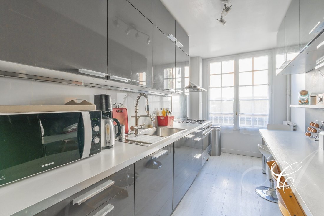 Apartment in Domaine National du Château, Versailles, France 5 - 19032151