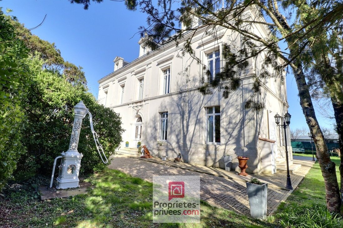 Villa in Villeneuve-la-Comtesse, Neu-Aquitanien, Frankreich 3 - 19031297