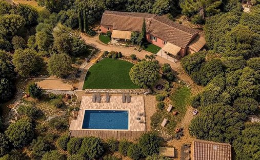 Casa a Correns, Provenza-Alpi-Costa Azzurra, Francia 1