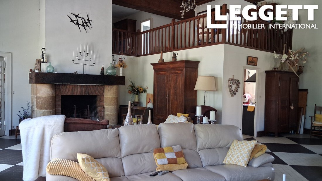 Villa in Ansac-sur-Vienne, Nouvelle-Aquitaine, France 4 - 15884684