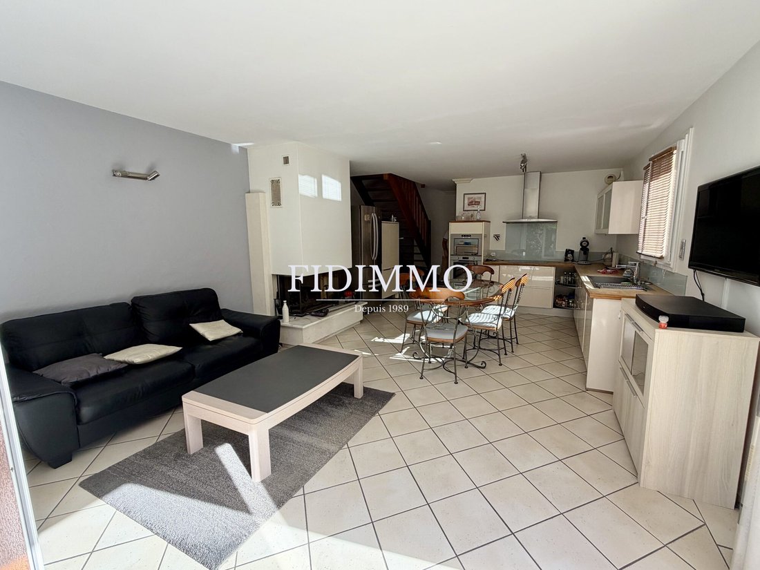 Apartment in Chennevieres-sur-Marne, Ile-de-France, France 2 - 19026746