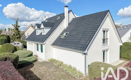 Maison à Gressy, Île-de-France, France 1