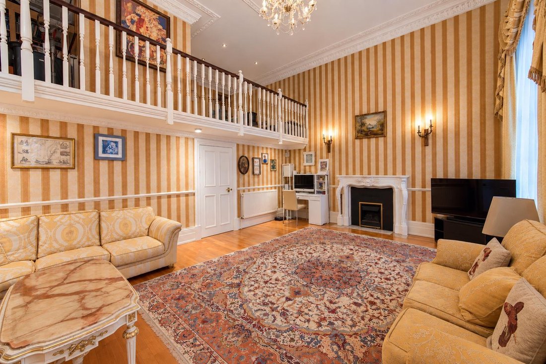 Apartment in Hyde Park, Westminster, England 3 - 19022997