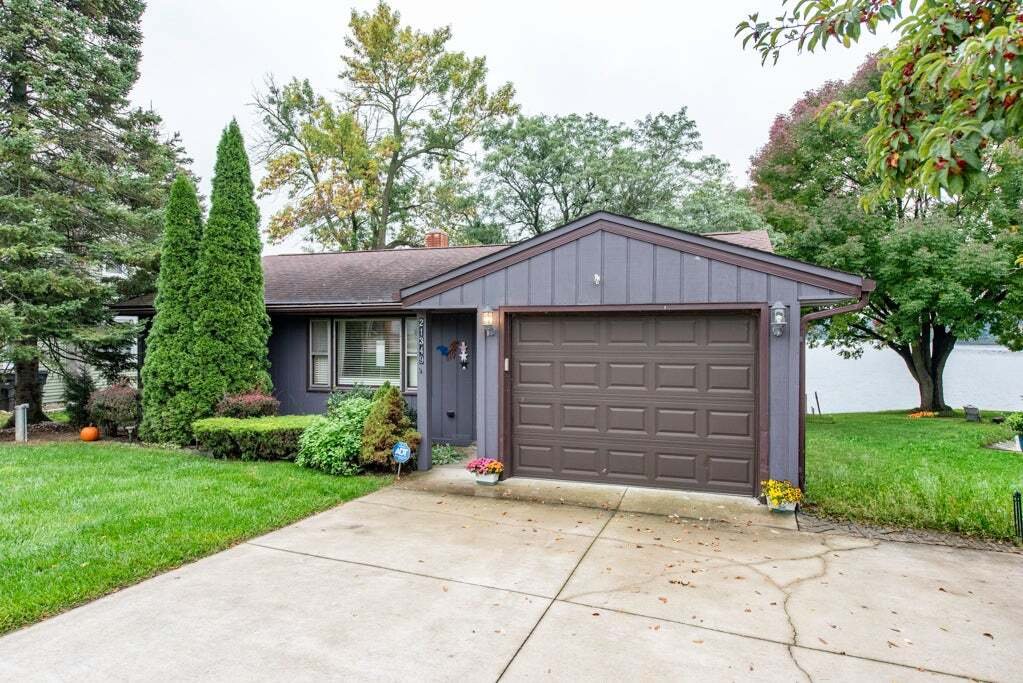 House in Bristol, Wisconsin, United States 1 - 19024085