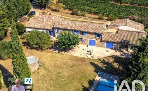 House in La Motte, Provence-Alpes-Côte d'Azur, France 1