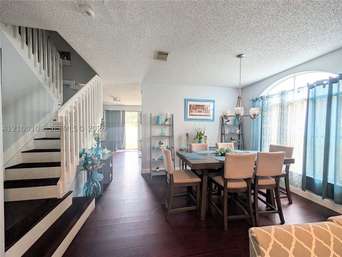 House in Pembroke Pines, Florida, United States 5 - 19030821