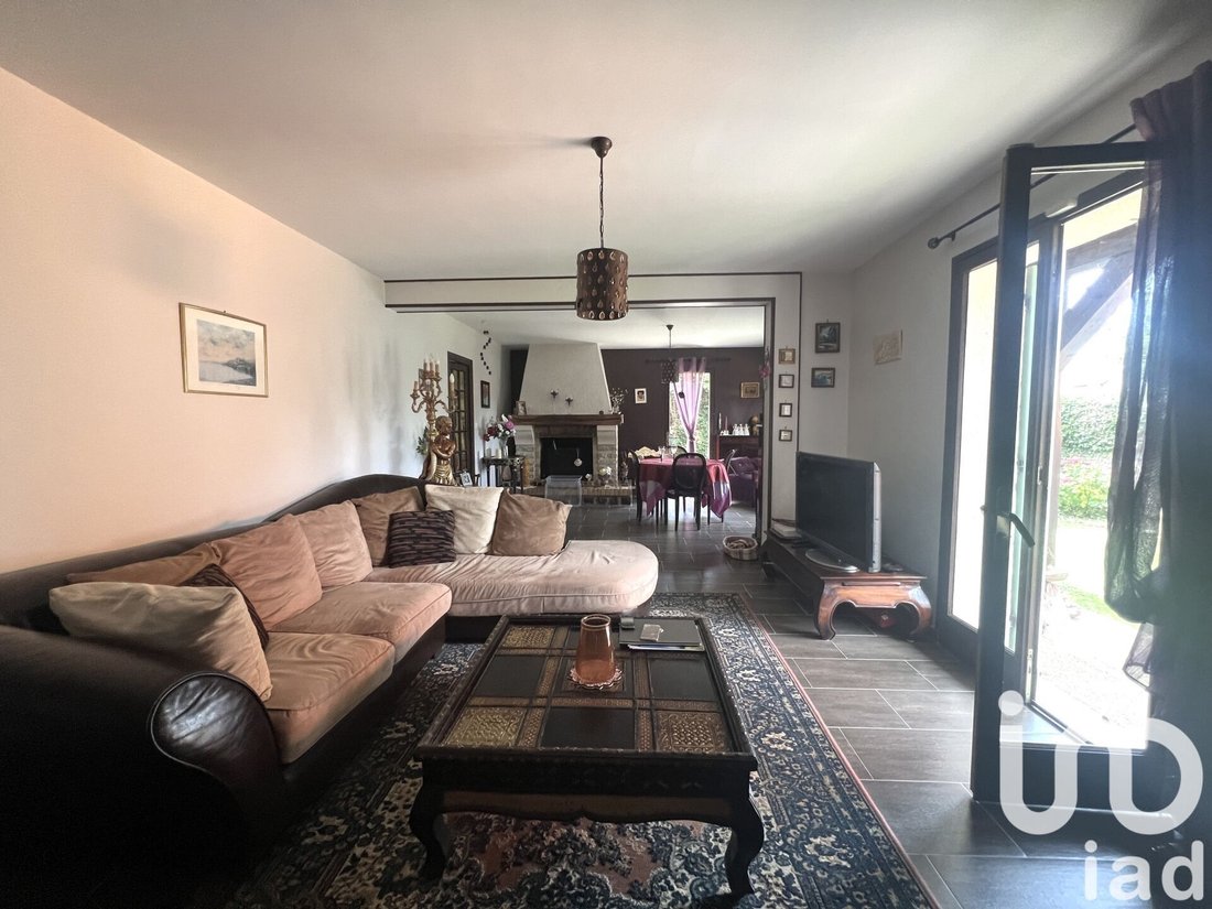 House in Villers-Saint-Frambourg, Villers-Saint-Frambourg-Ognon, France 2 - 19028792