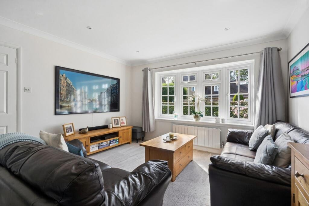 Casa en Farnham Royal, Inglaterra 3 - 19020857