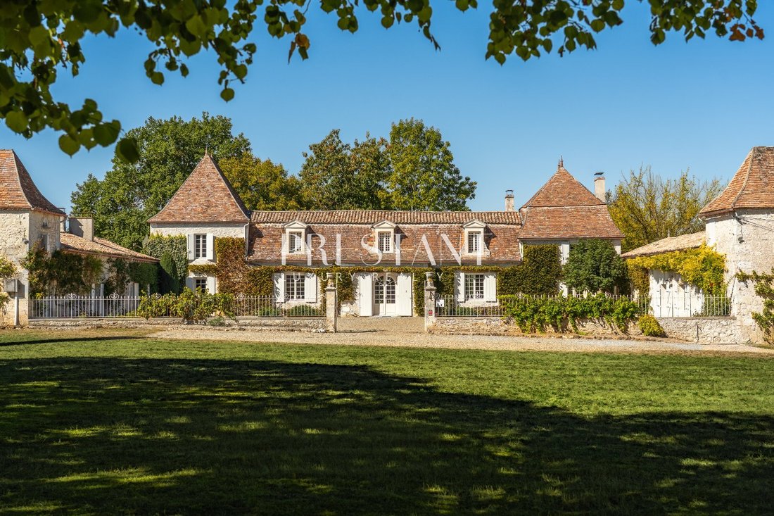 Estate in Vieux Bergerac, Bergerac, France 1 - 19025254