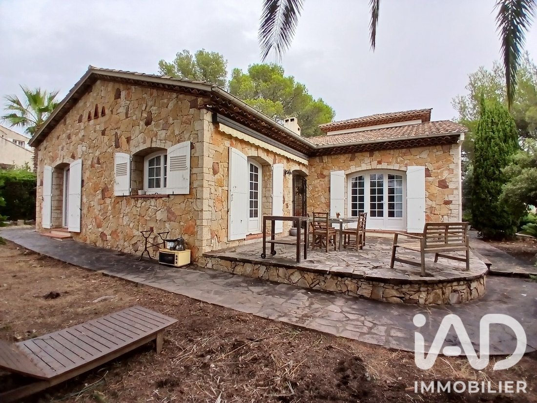 Casa a Fréjus, Provenza-Alpi-Costa Azzurra, Francia 1 - 18549721
