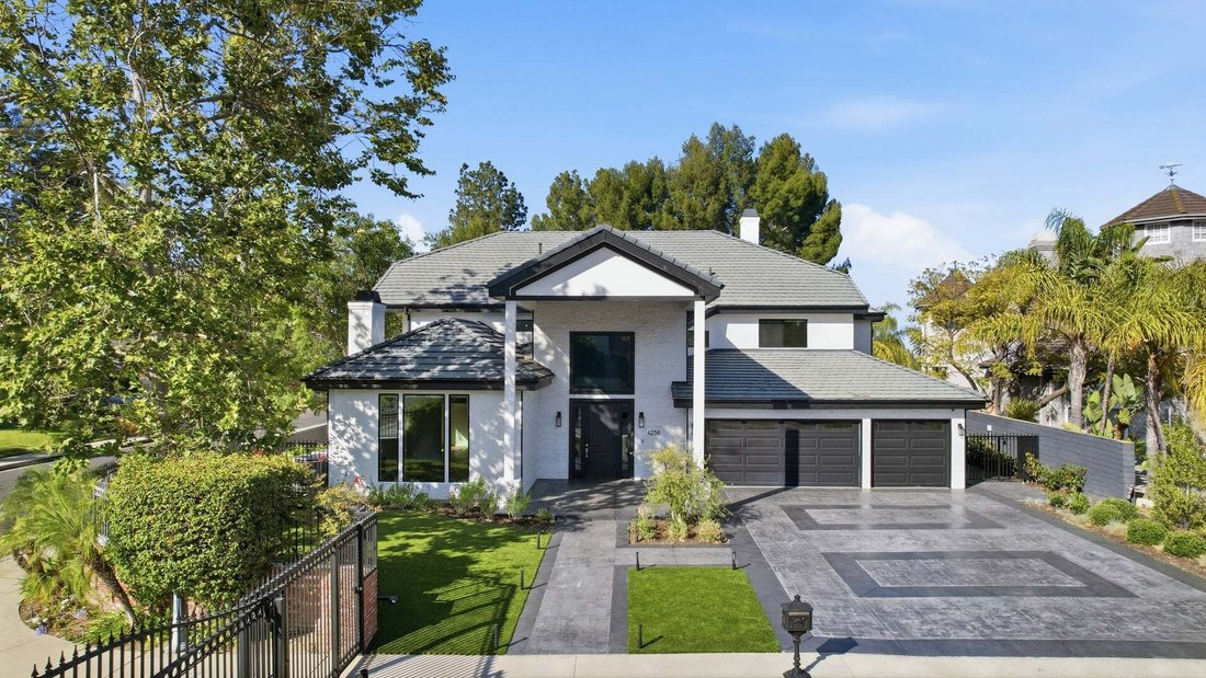 House in Los Angeles, California, United States 1 - 19024065