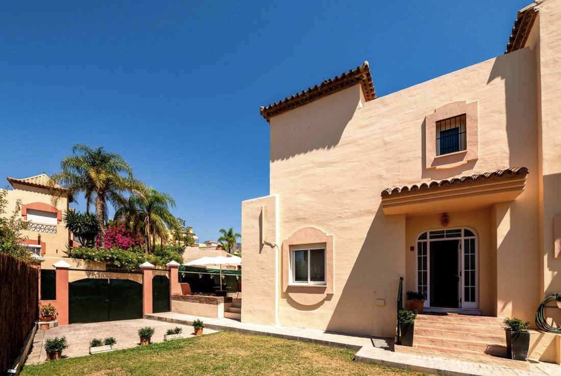House in Marbella, Andalusia, Spain 3 - 19027991
