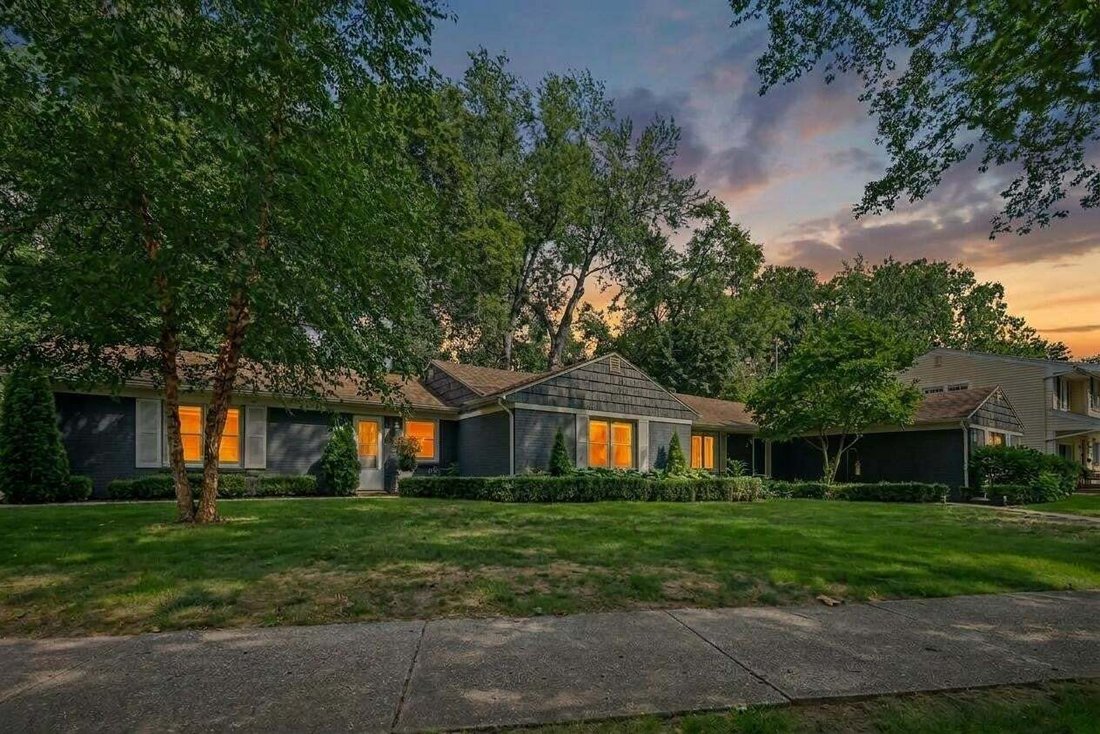 Maison à East Grand Rapids, Michigan, États-Unis 2 - 18740471