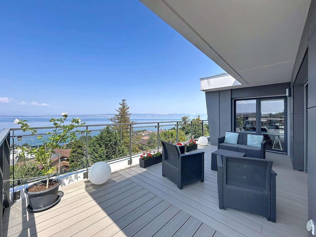 Apartment in Bord du Lac, Evian-les-Bains, France 1 - 19028139