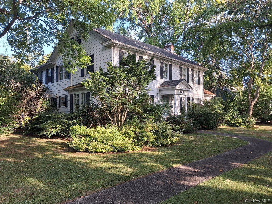 House in Sayville, New York, United States 2 - 19023498