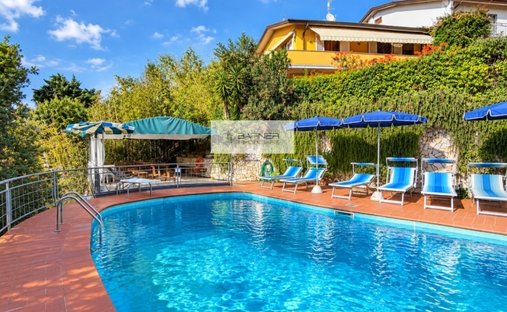 Villa in Massarosa, Tuscany, Italy 1