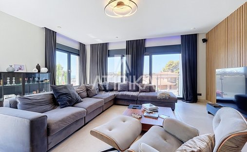 Villa in Castelldefels, Katalonien, Spanien 1