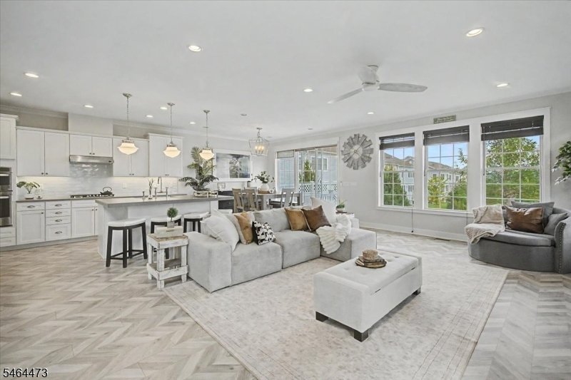 Condo in Cedar Grove, New Jersey, United States 4 - 19029365