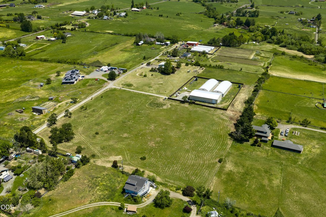 Farm Ranch in Ashland, Oregon, United States 5 - 19027292