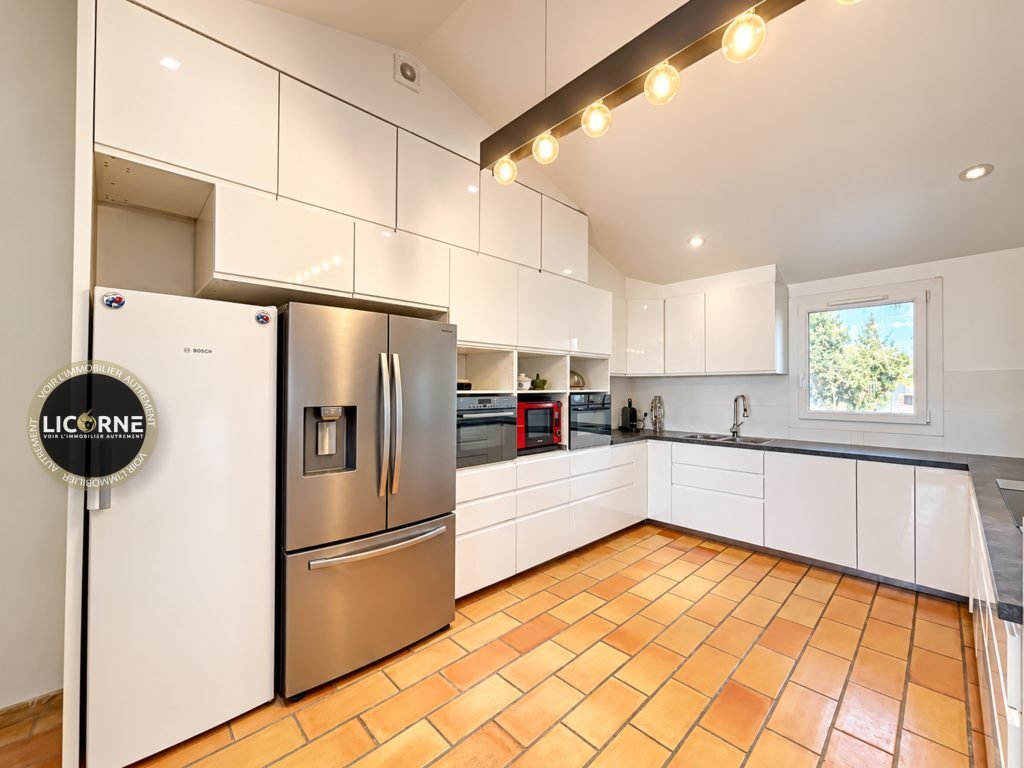 Villa en La Ciotat, Provenza-Alpes-Costa Azul, Francia 2 - 16763254