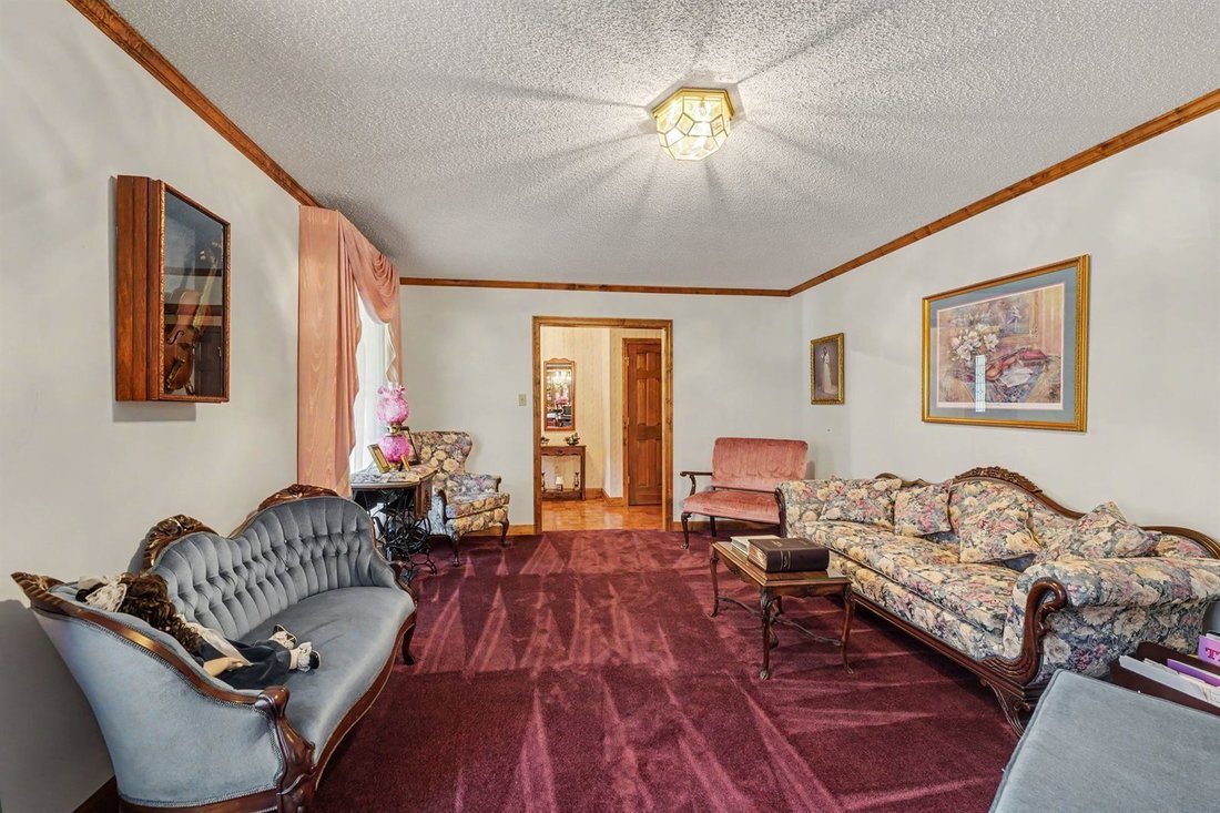 House in Yadkinville, North Carolina, United States 5 - 19031700