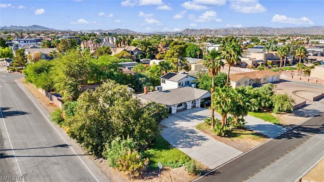 House in Henderson, Nevada, United States 1 - 19029176