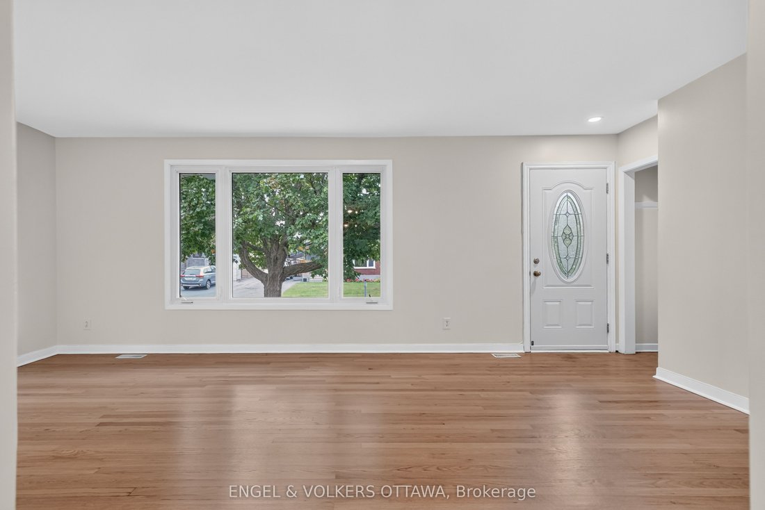 House in Ottawa, Ontario, Canada 4 - 19025172