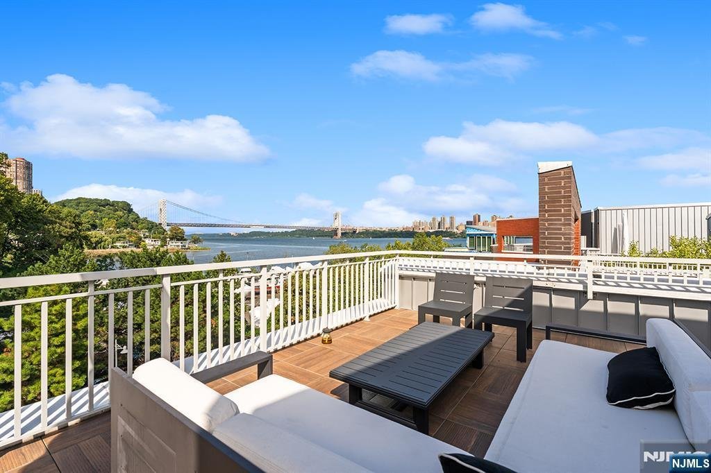 Townhouse in Edgewater, New Jersey, United States 2 - 19028865