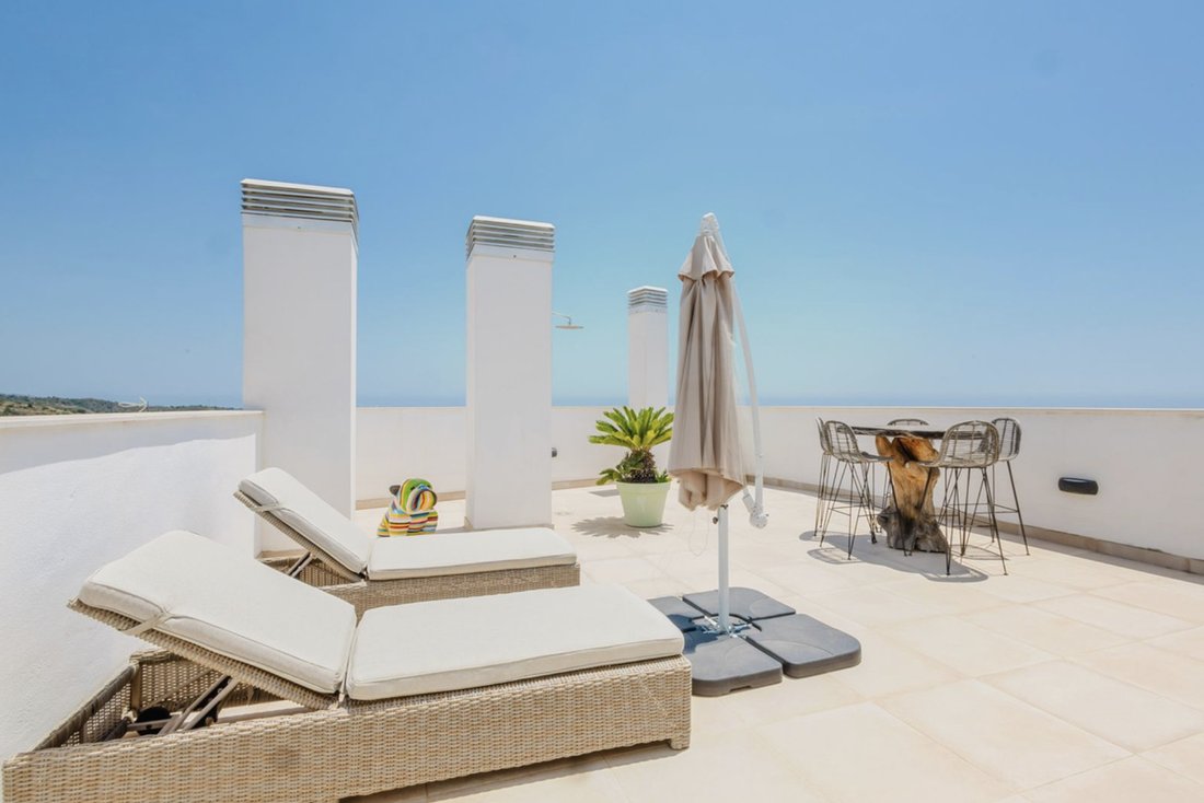 Penthouse in Marbella, Andalusia, Spain 3 - 19027982