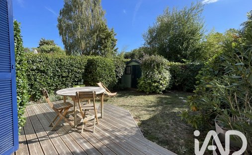 House in Buzenval, Rueil-Malmaison, France 1
