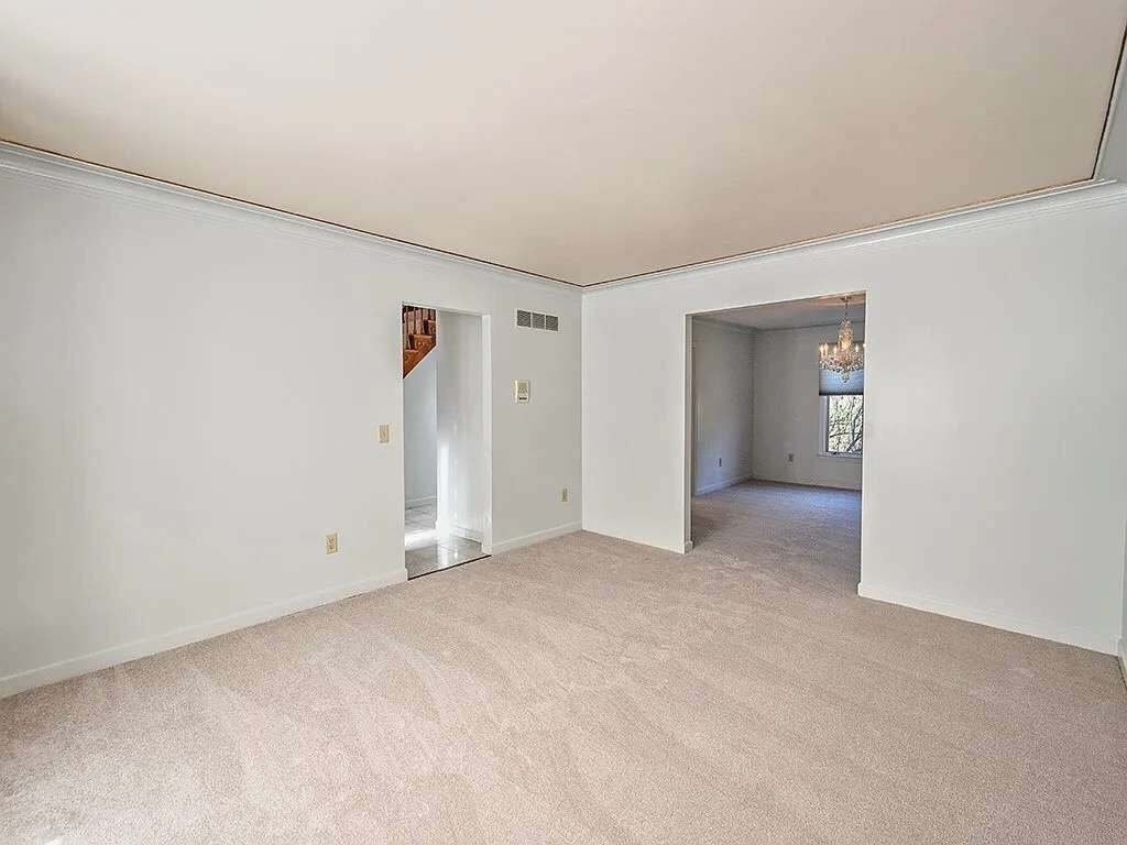 House in Pittsburgh, Pennsylvania, United States 5 - 19022714