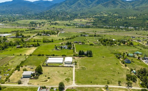 Farm Ranch in Ashland, Oregon, United States 1