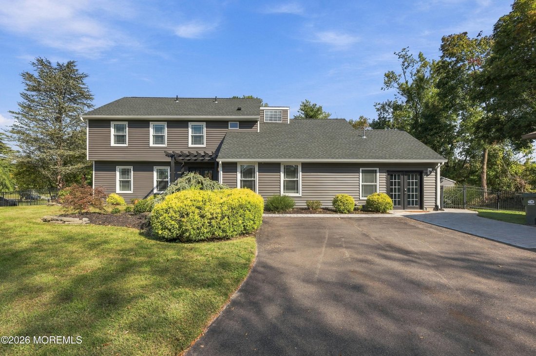 House in Freehold Township, New Jersey, United States 2 - 19032406