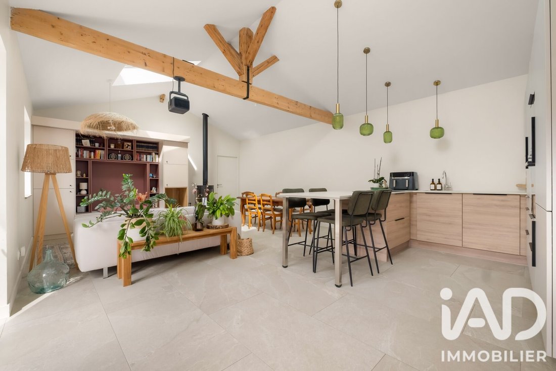 Casa en Vaugneray, Auvernia-Ródano-Alpes, Francia 3 - 19028656