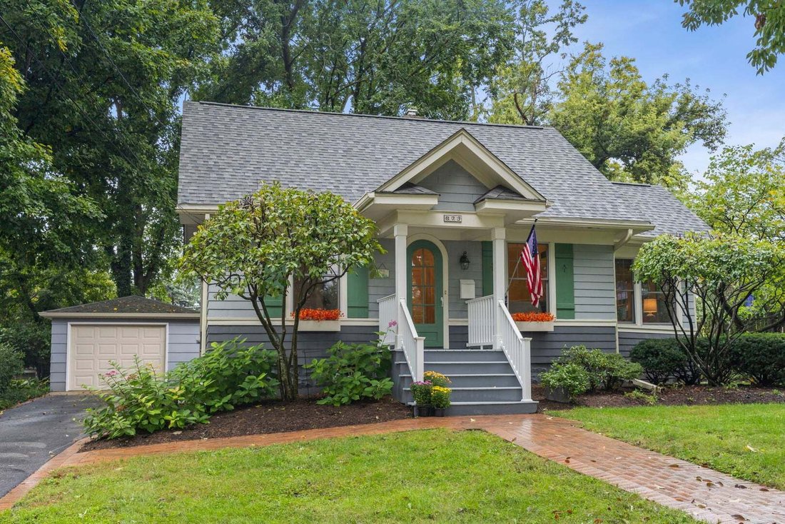 House in Glen Ellyn, Illinois, United States 2 - 19024048