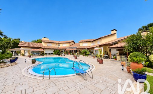 House in Les Platanes, Perpignan, France 1