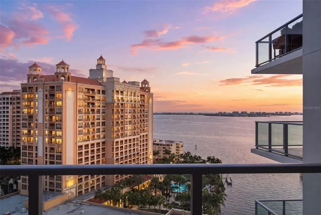 Condo in Sarasota, Florida, United States 1 - 19026543