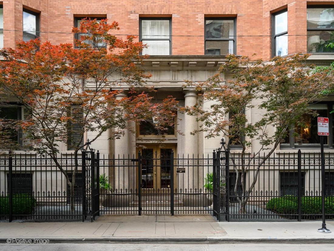 Condo in Chicago, Illinois, United States 2 - 19028073