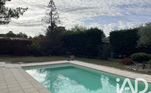 Casa a Le Las, Saint-Jean-d'Illac, Francia 1